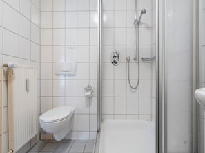Douche, serviettes fournies