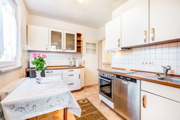 Oven, dishwasher, high chair