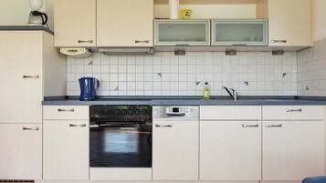 Frigorifero, forno, lavastoviglie