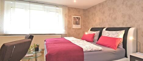 1 bedroom, iron/ironing board, WiFi