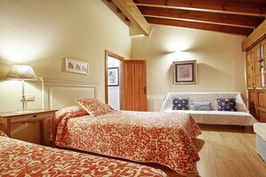 2 chambres, fer et planche à repasser, Wi-Fi gratuit