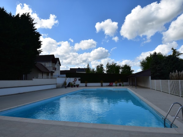 UppvÀrmd pool