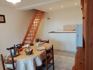 Dining - Holiday Home in Quend-Plage near the Sea (Quend Plage)