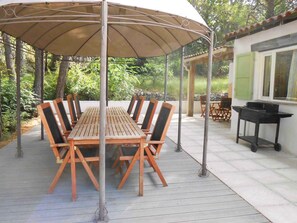 Outdoor dining - Villa in Fayence with Pool and Garden (Fayence)