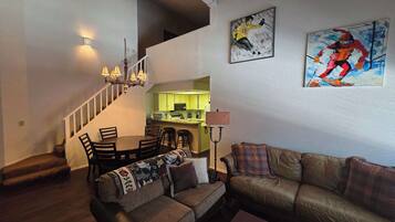 Télévision, cheminée