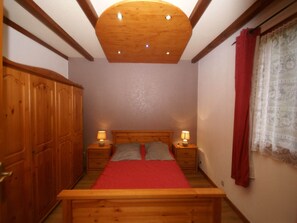 2 bedrooms