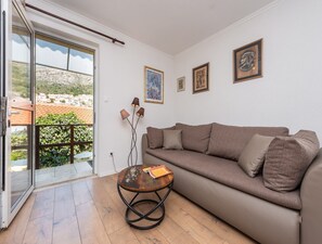 TV - Dubrovnik Coastal Gem (Dubrovnik)