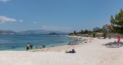 Modern Apartment with pool and terrace