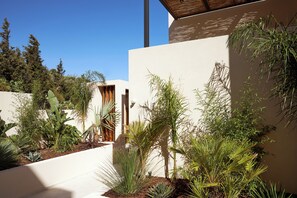 Front of property - The Nook -luxury Living at the Edge of Tranquility (Malevizi)