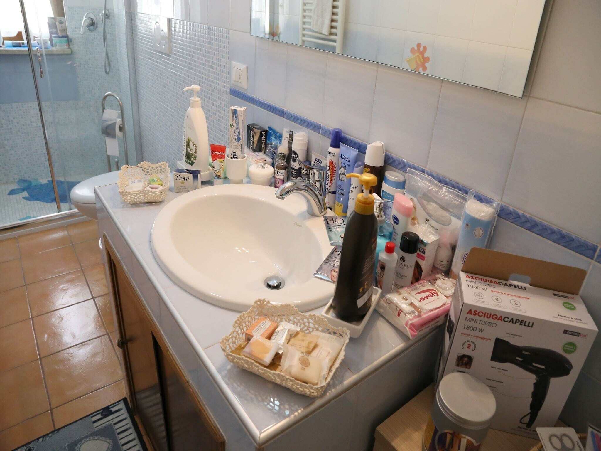 Bruser, hårtørrer, bidet
