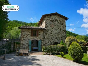 Exterior - Mansion in Lisciano Niccone near Lake Trasimeno (Lisciano Niccone)