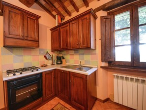 Kühlschrank, Ofen, Herdplatte, Geschirrspüler