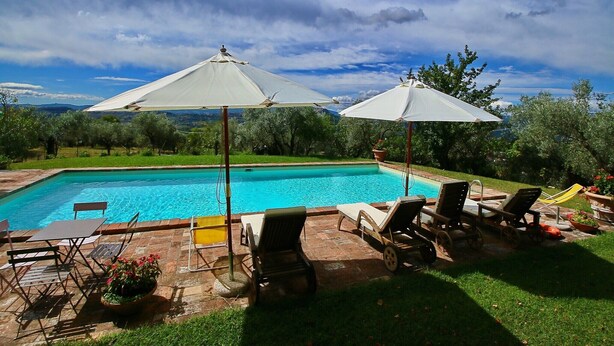 Unclassified image, 1 of 27, button - Farmhouse in Todi with Pool & Theater Nearby (Todi)
