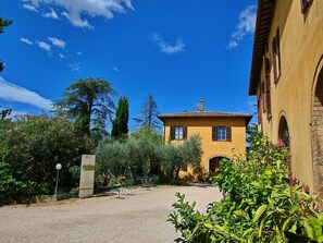 Exterior - Farmhouse in Todi with Pool & Theater Nearby (Todi)