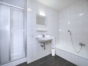 Shower - Restful Chalet in Wald im Pinzgau (Wald-Königsleiten)