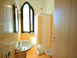 Shower, bidet