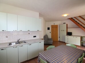Interior - Holiday Home in Caldes near Ski Lift (Caldes)