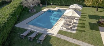 Villa in Tuscany with Private Pool & Views