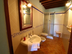 Dusche, Bidet