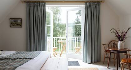Stunning 3 bedroom Cottage on a private estate in SW Scotland