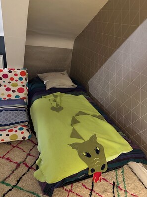 7 chambres, fer et planche à repasser, Wi-Fi, literie fournie