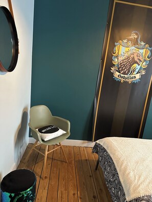 7 habitaciones, tabla de planchar con plancha, wifi y ropa de cama 