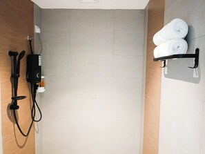 Comfort Twin Room | Laptop workspace, soundproofing, iron/ironing board, free WiFi