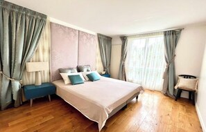2 bedrooms, desk, iron/ironing board, free WiFi