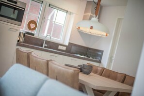 Fridge, microwave, dishwasher, coffee/tea maker