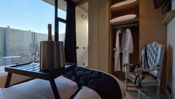 1 bedroom, iron/ironing board, WiFi