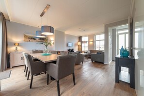 Dining - Holiday Home in Colijnsplaat by the Lake (Colijnsplaat)