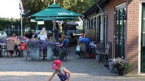 Utendørsservering