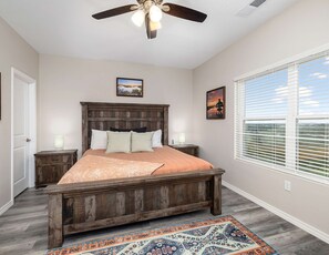 4 bedrooms, WiFi, bed sheets - 3111 Close to Silver Dollar City, Save 10% on tix (Branson)