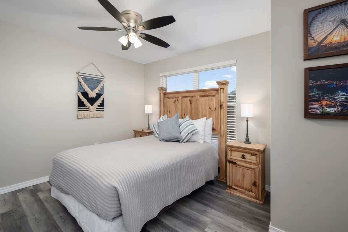 4 bedrooms, WiFi, bed sheets