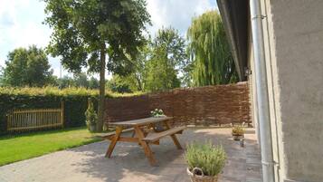 Buiten dineren