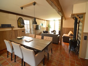 Dining - Family Home w/ Trampoline (Haaren)