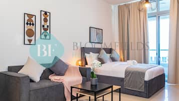 Deluxe Studio, City View | In-room safe, free WiFi