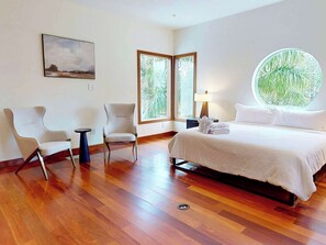 3 bedrooms, iron/ironing board, WiFi, bed sheets - Waterscape Home with Sky Deck, Pool & Spa (St. Augustine)