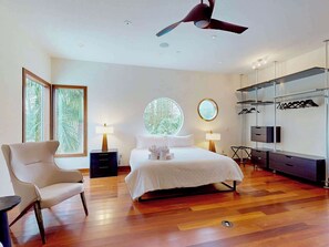 3 bedrooms, iron/ironing board, WiFi, bed sheets - Private Pool, Hot Tub, Rooftop Deck - Waterscape (St. Augustine)