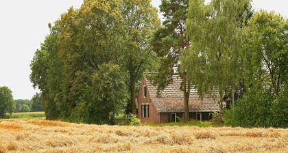Ferme Ă Stramproy prĂšs de la forĂȘt