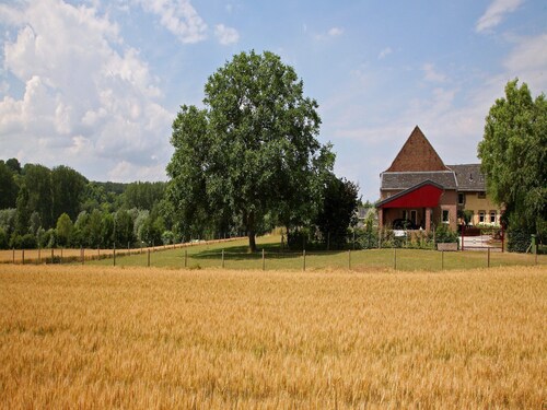 Bauernhof mit Gartenblick