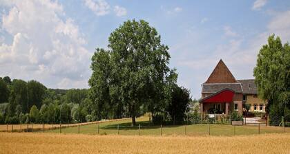 Bauernhof mit Gartenblick