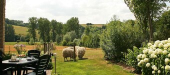 Farmhouse Wijlre near Scenic Lake