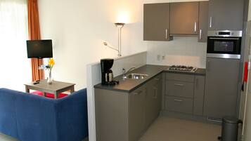 Kühlschrank, Mikrowelle, Geschirrspüler