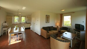 Unclassified image, 3 of 13, button - Cozy House Surrounded by Nature (Tynaarlo)