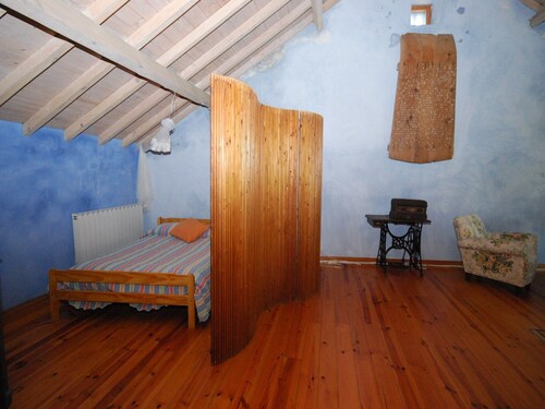 Ferme א Soudos avec jardin