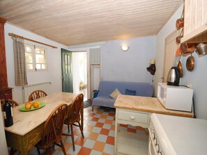 Interior - Farmhouse in Soudos with garden (Soudos)