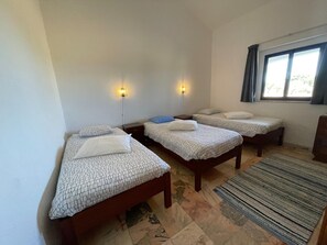 3 間睡房、Wi-Fi、方便輪椅出入