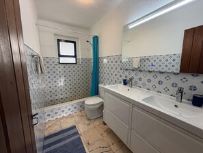 Regadera y bidet 