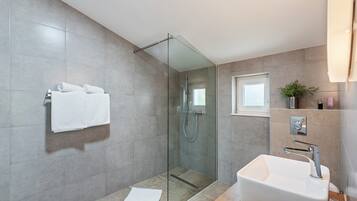Een douche, een haardroger